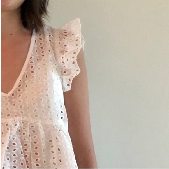 NWT SHEIN White Eyelet Sleeveless Blouse -  XS - Picture 3 of 13